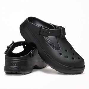 CROCS Black Mary Jane’s
